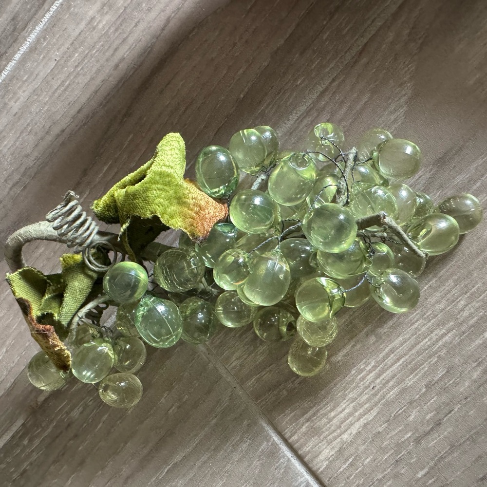 Lucite Grapes